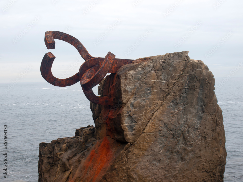 Fototapeta premium Horizontal view of the sculpture