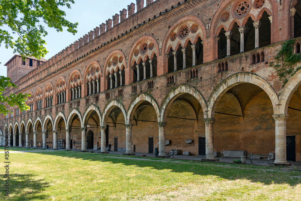 Castello di Pavia 3