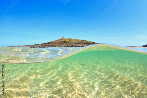 erquy  (cote armor ) - plage saint michel avec son ilot photo