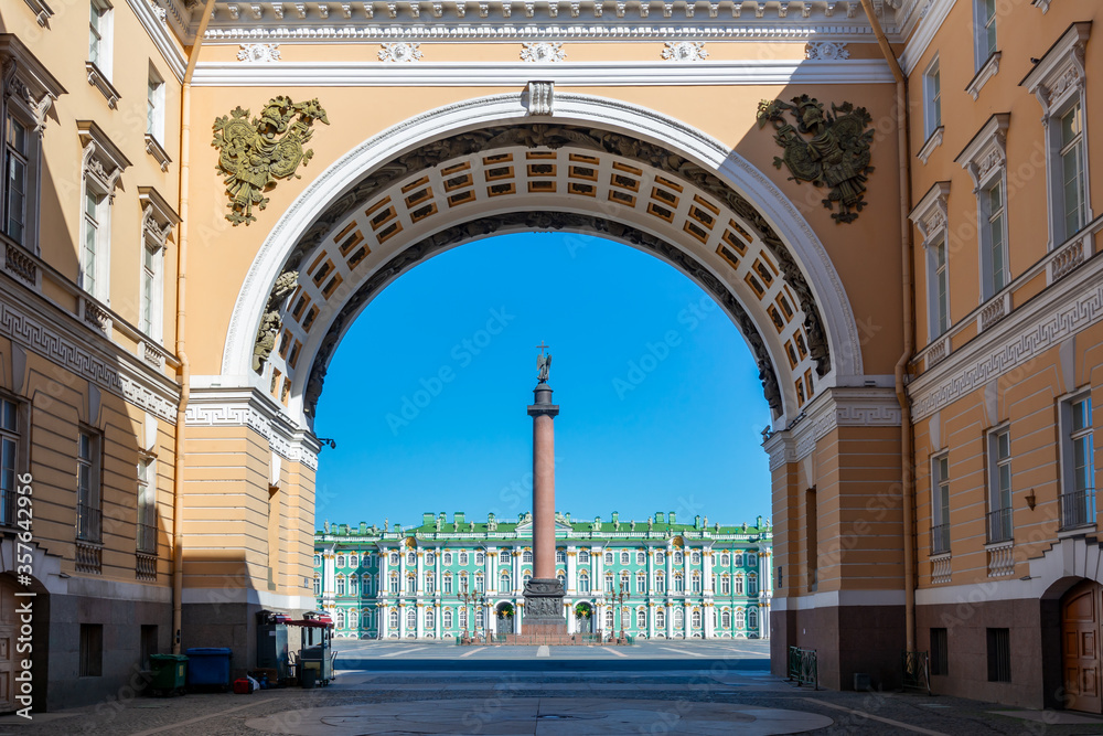 Palace square with Hermitage museum and Alexander column seen thru arch of General Staff, Saint Petersburg, Russia
