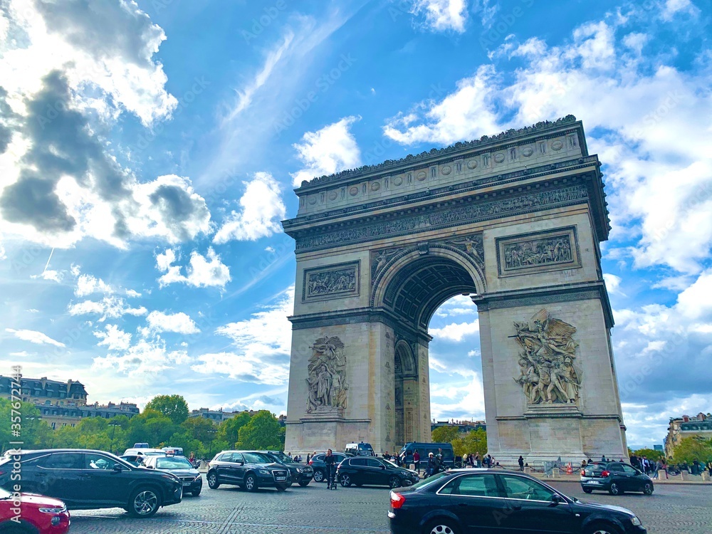 Arc de Triomphe under the clear blue skies in Paris, France