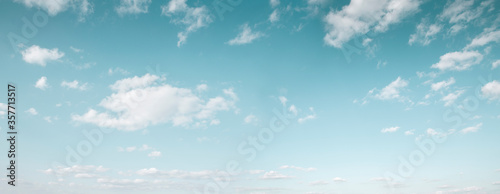 Canvas Print Beautiful blue sky with white clouds