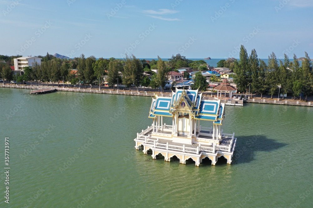 Fototapeta premium Lake temple in Hua Hin Thailand