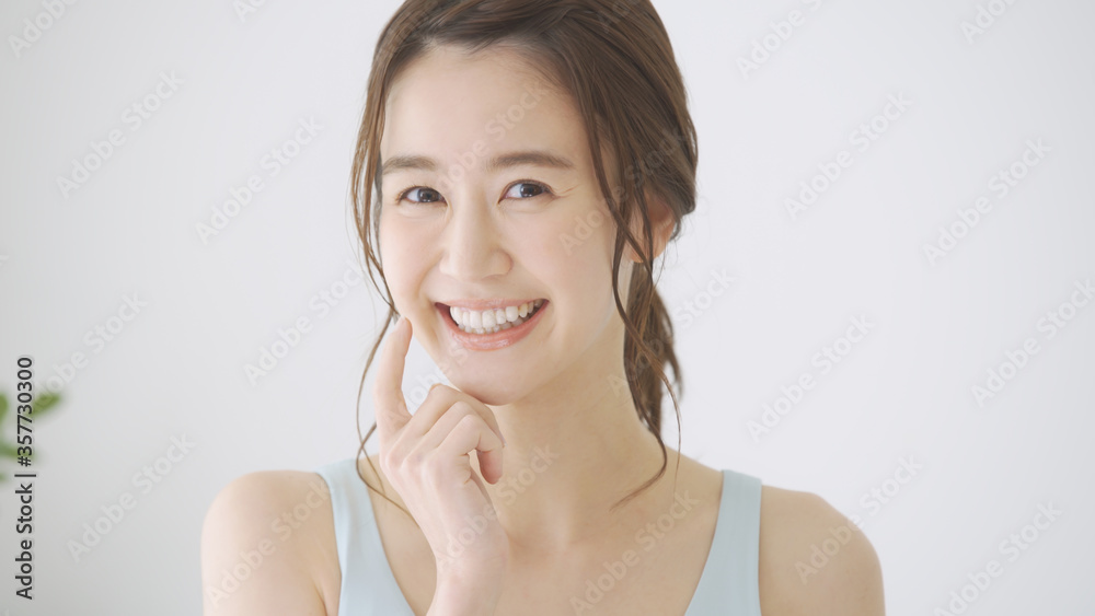 美容・口・女性 美容・口・女性
