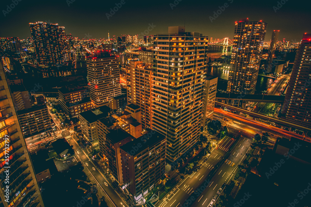 Fototapeta premium 東京都品川区の高層マンション群
