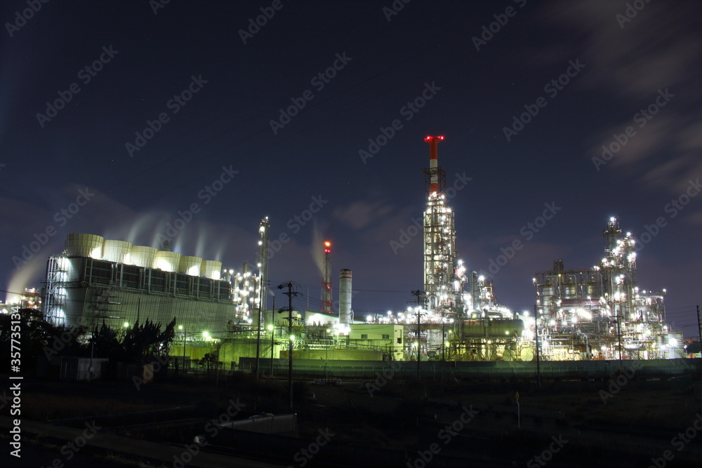 工場夜景 昭和四日市石油 Plant’s Night view Yokkaichi