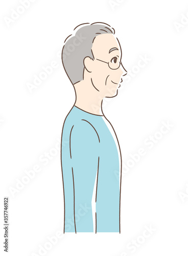 笑顔な男性の横顔