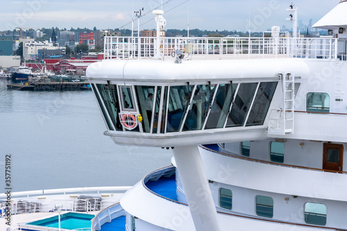 Bild auf Leinwand Bridge onboard a Cruise Ship