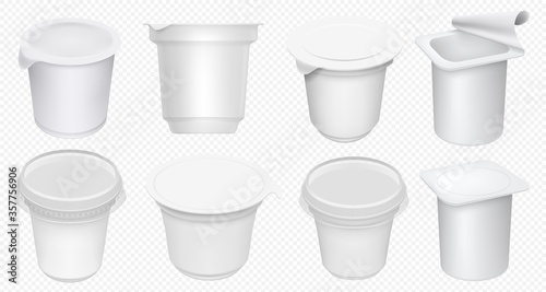 Yogurt cup. Plastic yoghurt pot isolated on transparent background. Blank yogurt container and cream tub template. Milk dessert cup mockup set. Realistic dairy package isolated mock up