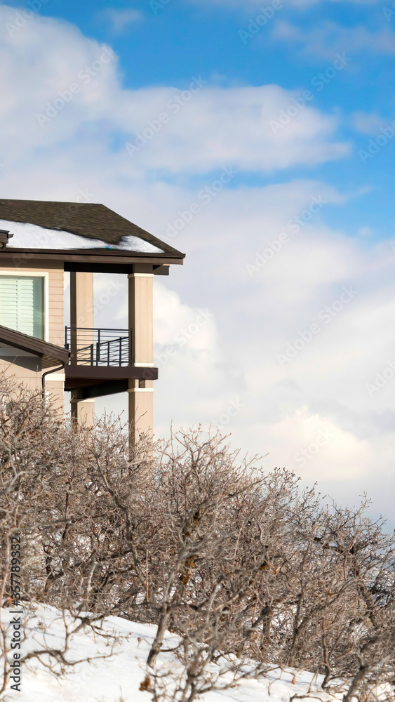 Vertical Home at Wastch Mountain slope with scenic panoramic nature and valley views