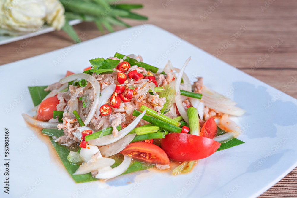 spicy salad with minced pork and vermicelli