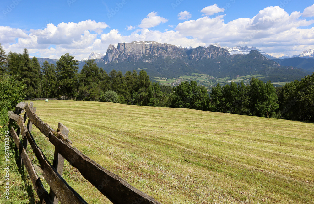 Klobenstein, Ritten, Südtirol, Schlern, Dolomiten, Feld, Alto Adige, Zaun