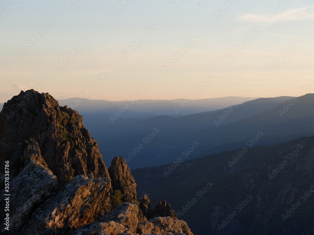 Obraz premium Paysage panorama du plateau du Caroux du parc naturel régional du Haut Languedoc