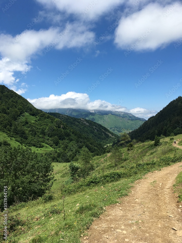 Paysages de montagnes aux Pyrénées