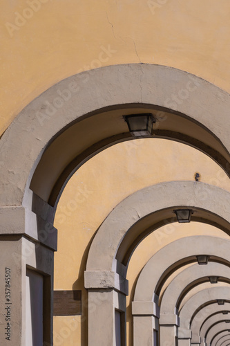 archway in Florence © Dominik
