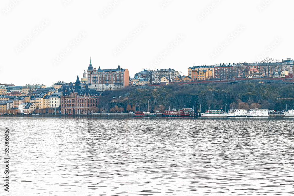 Obraz premium City view in cloudy weather 