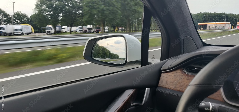 Tesla model X mirror