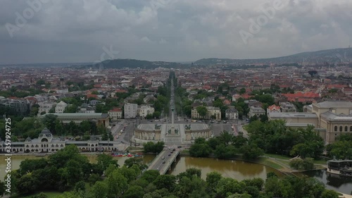 Beautiful views of Heroes' Square and the Andrassy Street behind it. In front of it is the city park and boating. Tourist attraction without tourists in the coronavirus period. Drone recording.