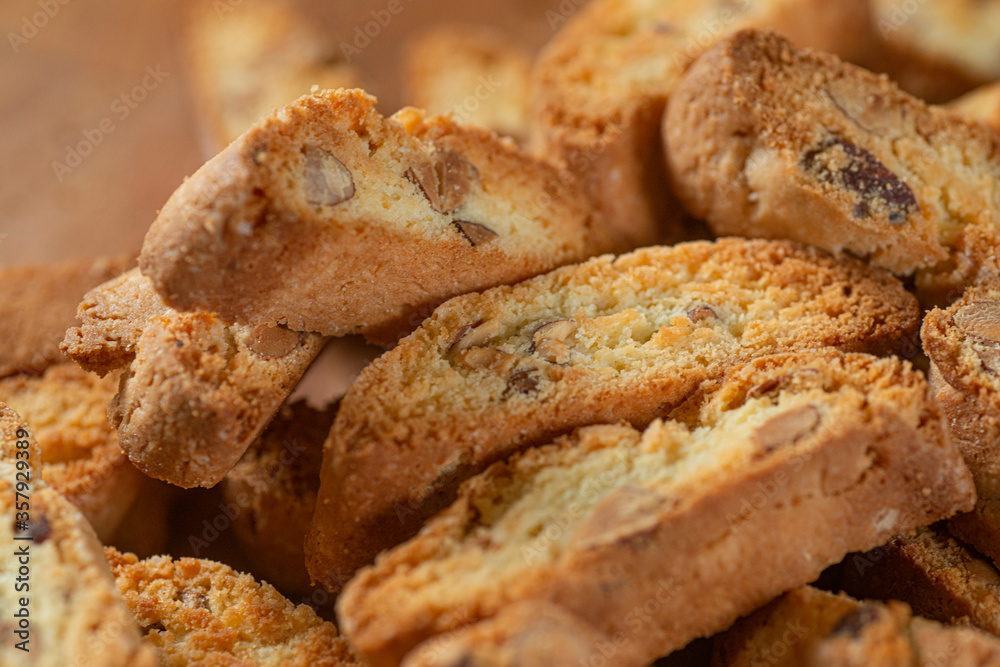Cantucci fatti a mano Cantucci fatti a mano
