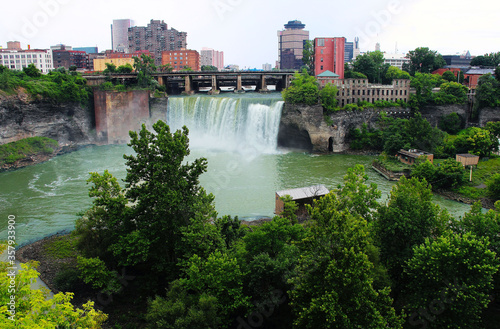 Fototapeta Naklejka Na Ścianę i Meble -  Rochester NY High Falls of Genesee River on a cloudy day #2