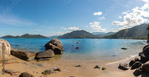 Fototapeta Naklejka Na Ścianę i Meble -  A day at the tropic