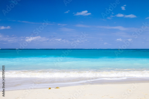 Idyllic Caribbean beach with turquoise water and white sand © Kristjan