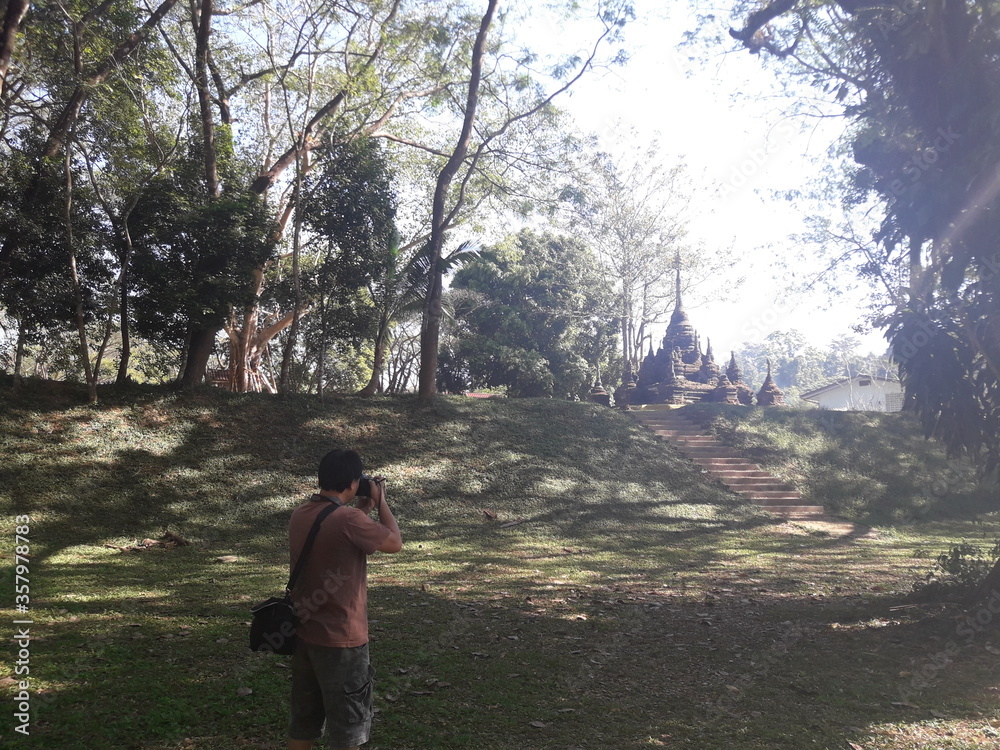 Tourists photographing the pagoda