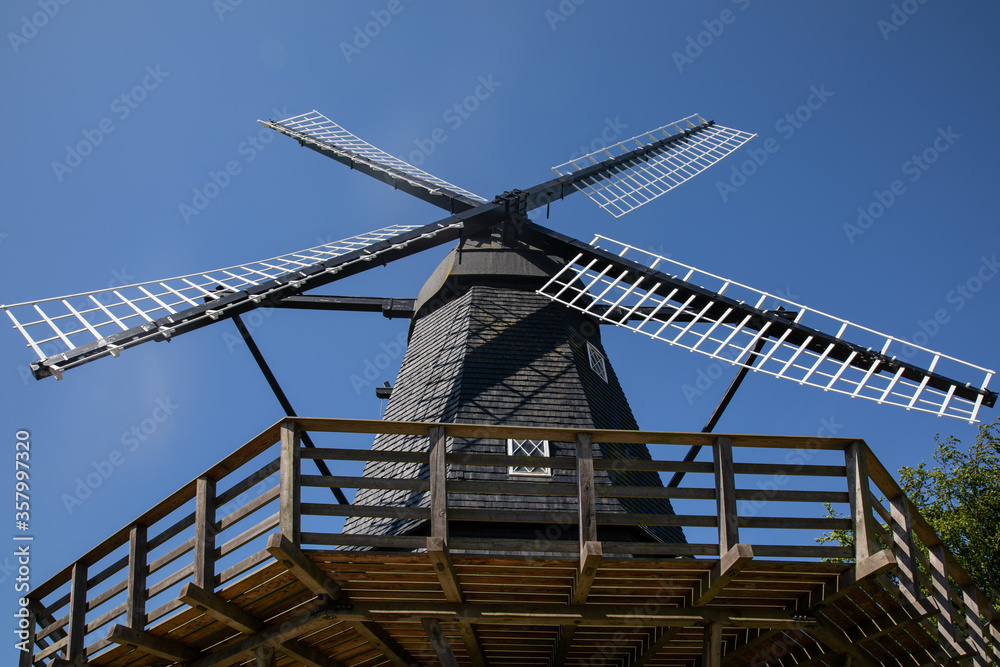 VIew of the wings of a mill 