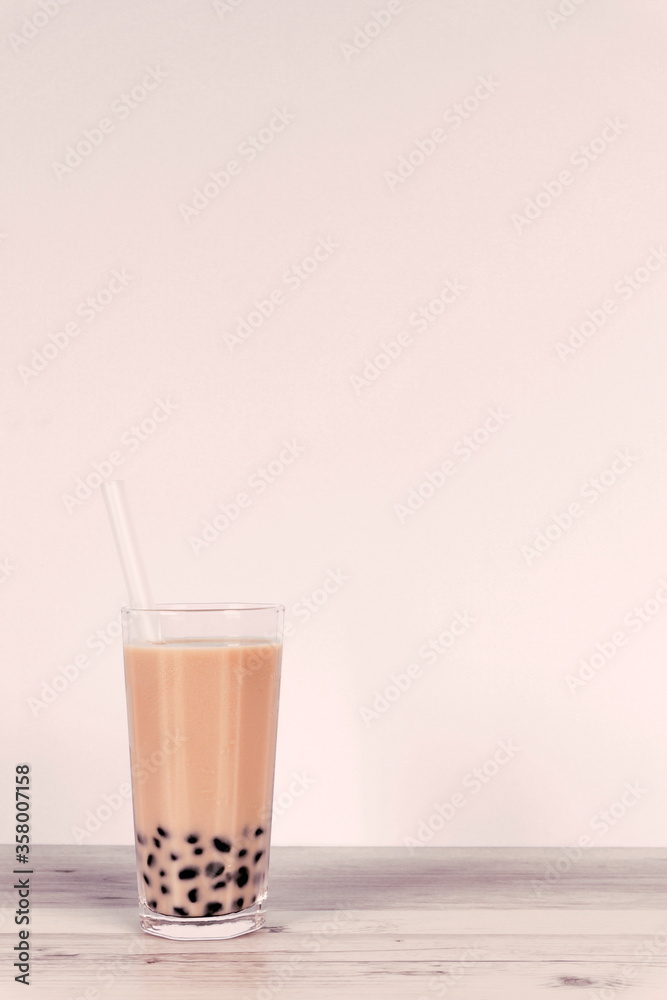 Tapioca drink. Brown. タピオカドリンク ブラウン Tapioca drink. Brown. タピオカドリンク ブラウン
