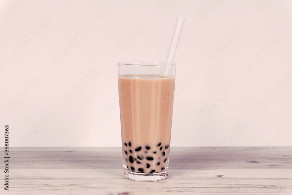 Tapioca drink. Brown. タピオカドリンク ブラウン Tapioca drink. Brown. タピオカドリンク ブラウン