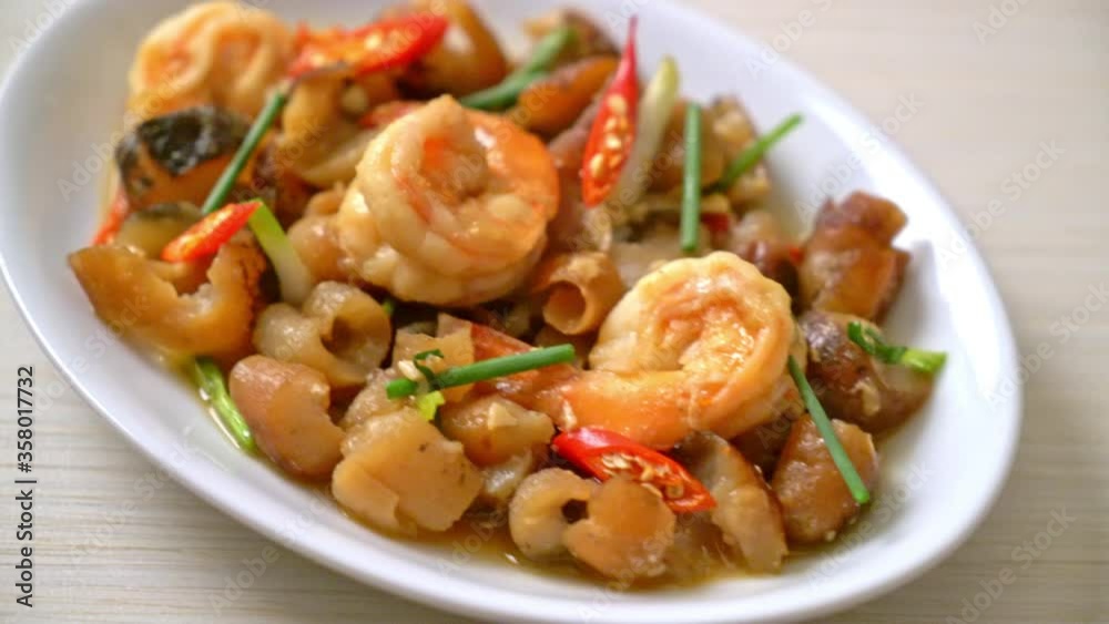 Stir-Fried Braised Sea Cucumber with Shrimps - Asian food style Stir-Fried Braised Sea Cucumber with Shrimps - Asian food style