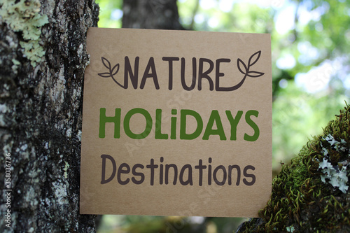 Nature Holidays destinations, arrière plan nature © CURIOS