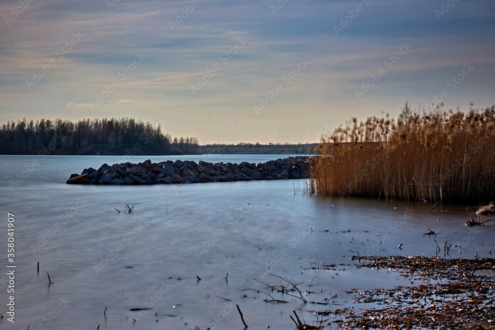 Abendstimmung am Störmthaler See bei Leipzig. Abendstimmung am Störmthaler See bei Leipzig.