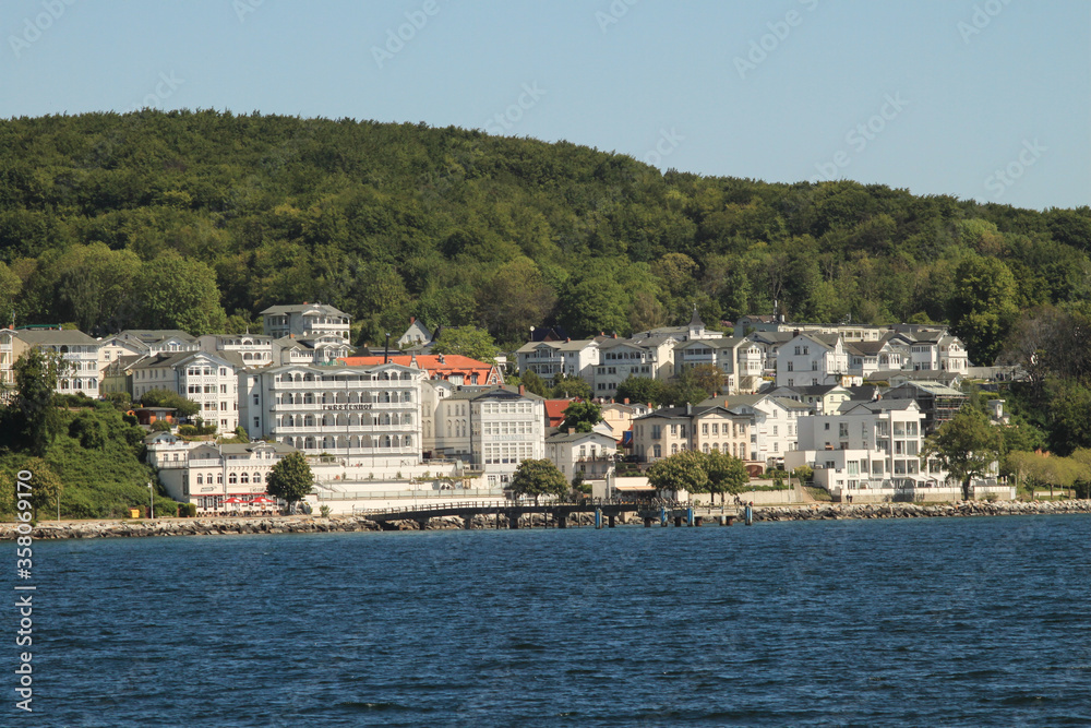 Sassnitz auf Rügen; Blick zur Altstadt (Kurviertel) Sassnitz auf Rügen; Blick zur Altstadt (Kurviertel)