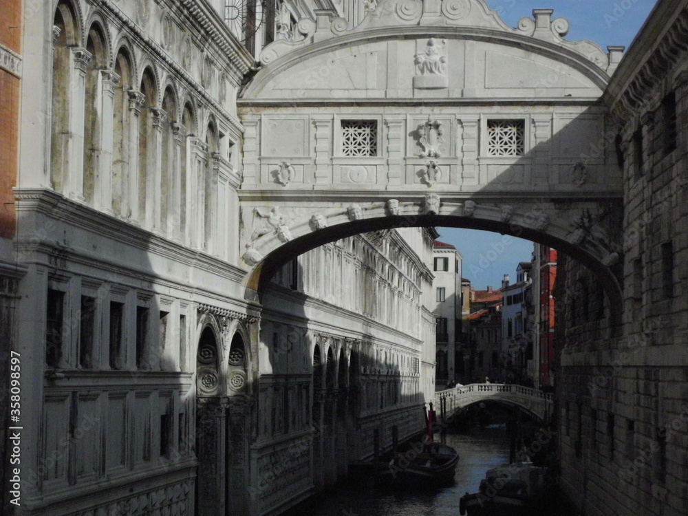 venice, veneto, italy, september, 26.th, 2014, boats and gondolas under the famous bridge of sighs, ponte dei sospiri