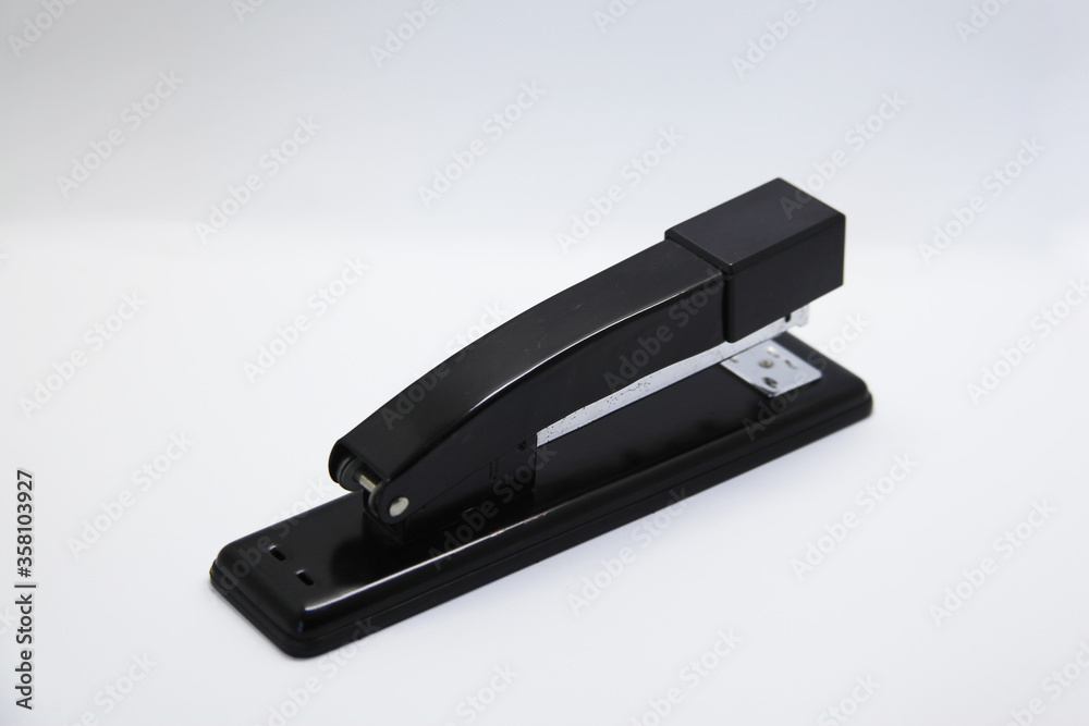 Manual stapler, a tool that allows you to staple a sheet of paper or cardboard through a piece of wire called a staple. Manual stapler, a tool that allows you to staple a sheet of paper or cardboard through a piece of wire called a staple.