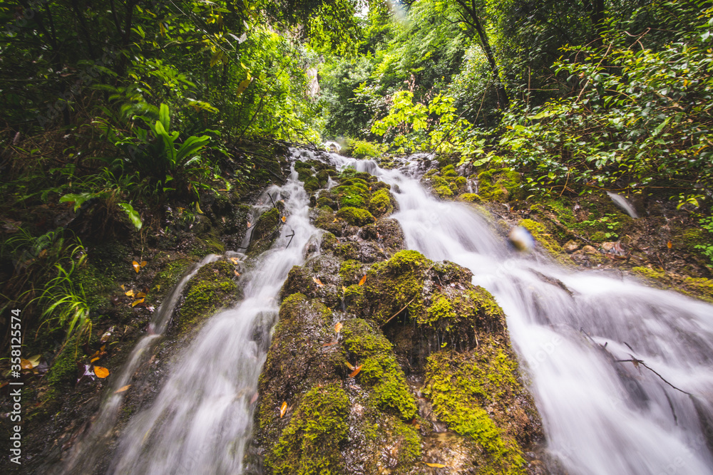 Naklejka premium Cascata di Varone_3