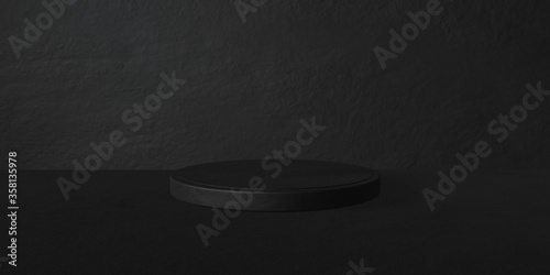 Espositore vuoto circolare nero su fondo nero pietra, podio o piedistallo per esposizione prodotti, base circolare con sfondo vuoto, Rendering 3D, visione frontale