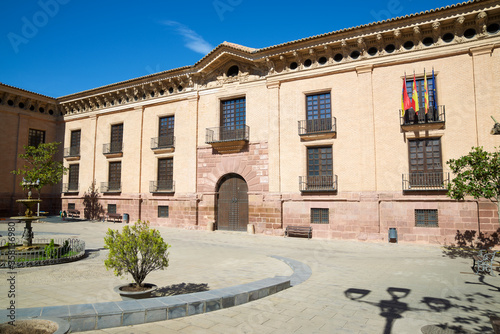 Palace of the Counts of Argillo © WINDCOLORS