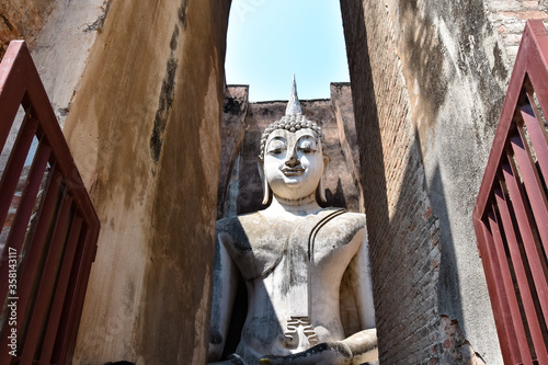 Big Buddha statue in Ayuttaya Historical Park