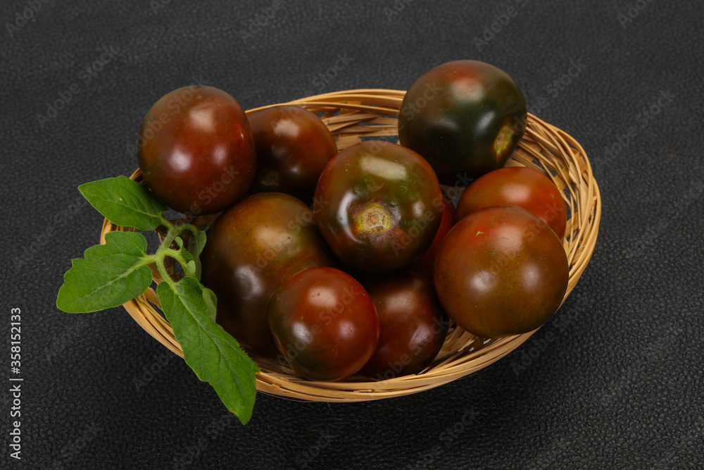 Black tomato -tasty fresh Kumato Black tomato -tasty fresh Kumato