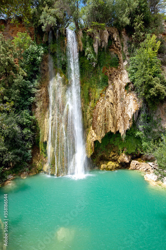 Canvas-taulu Cascade de Sillans (also written as Sillans la cascade) is one of the most beaut