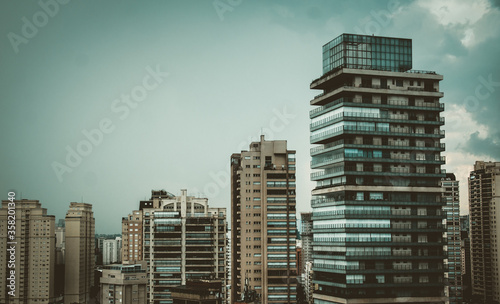 buildings in são paulo brazil during the day 1 © Ronnie Souza