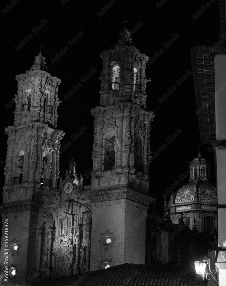 Taxco , Guerrero /Mexico 2013 May
The Parish of Santa Prisca y San Sebastían, Church, is located on the east side of the main plaza of Taxco, and is one of the few Baroque buildings in Guerrero