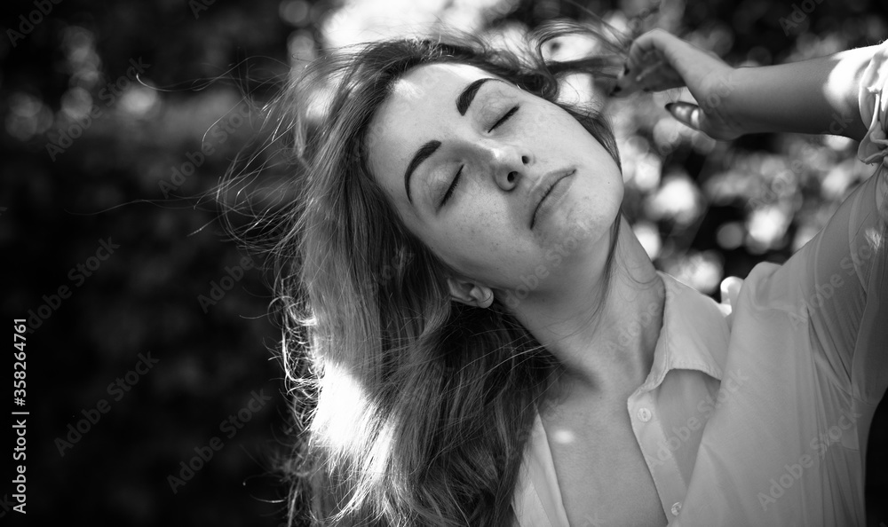 Trend No makeup no retouch, real woman's beauty, as she is, body