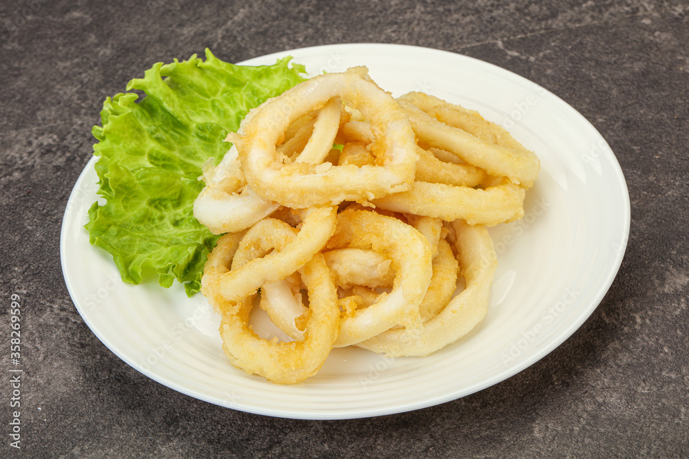 Roasted squid rings with salad Roasted squid rings with salad