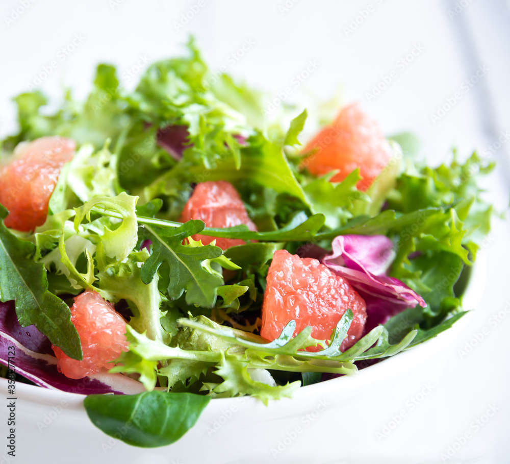 Green vegetable salad with arugula and grapefruit Green vegetable salad with arugula and grapefruit