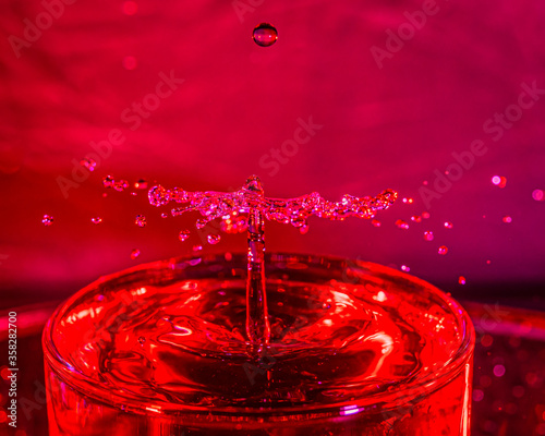 Wassertropfen rot
