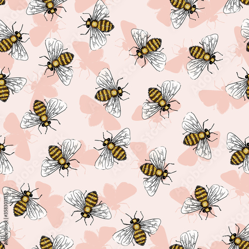 Cute Summer Honey Bees Vector Seamless Pattern © Farijazz