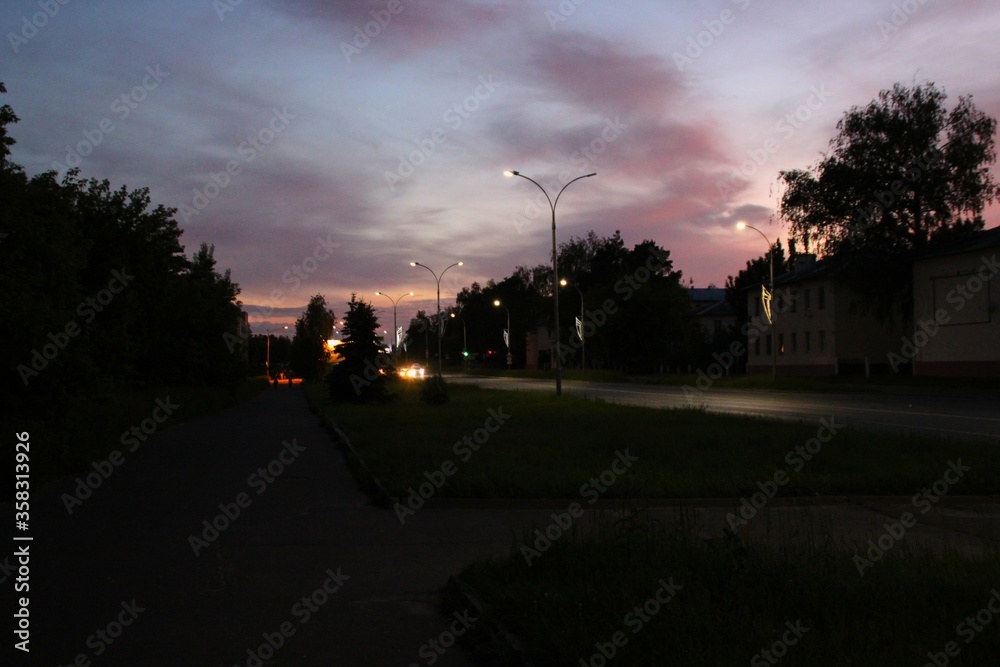 photo of the night city